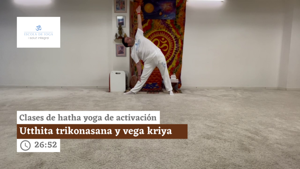 Hatha yoga de activación: utthita trikonasana y vega kriya